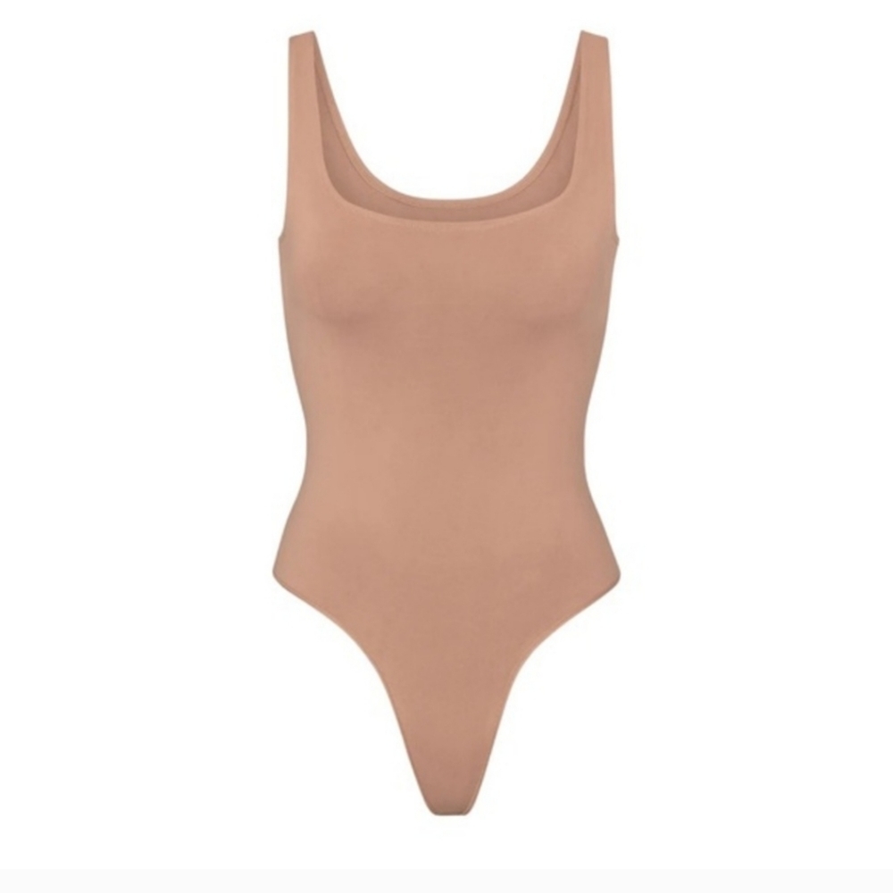 NEW SKIMS Soft Smoothing Thong Bodysuit Size 3X Sienna READ DESCRIPTION